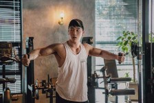 遂宁肌肉男模(肌肉男模板)