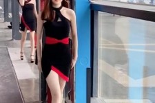 遂宁女孩为挣钱在学校兼职当模特的简单介绍
