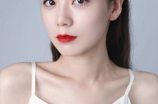 遂宁兼职模特要打点模卡吗(兼职做模特要交钱拍模卡)