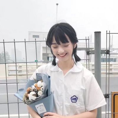 遂宁伴游女生王梓涵的资料