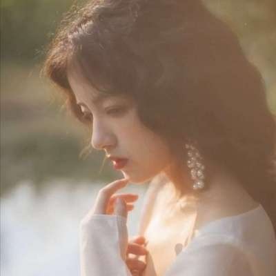遂宁伴游女生雷花蕊的资料