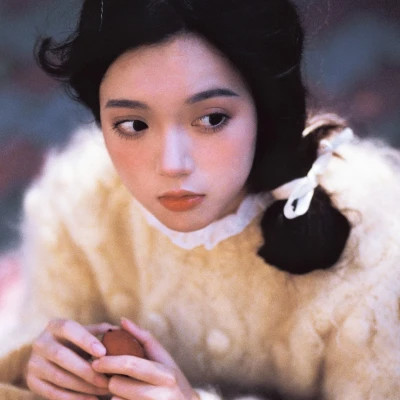 遂宁伴游女生周素英的资料