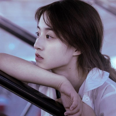 遂宁伴游女生沈清梧的资料