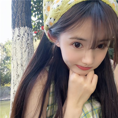 遂宁伴游女生上官鹤影的资料